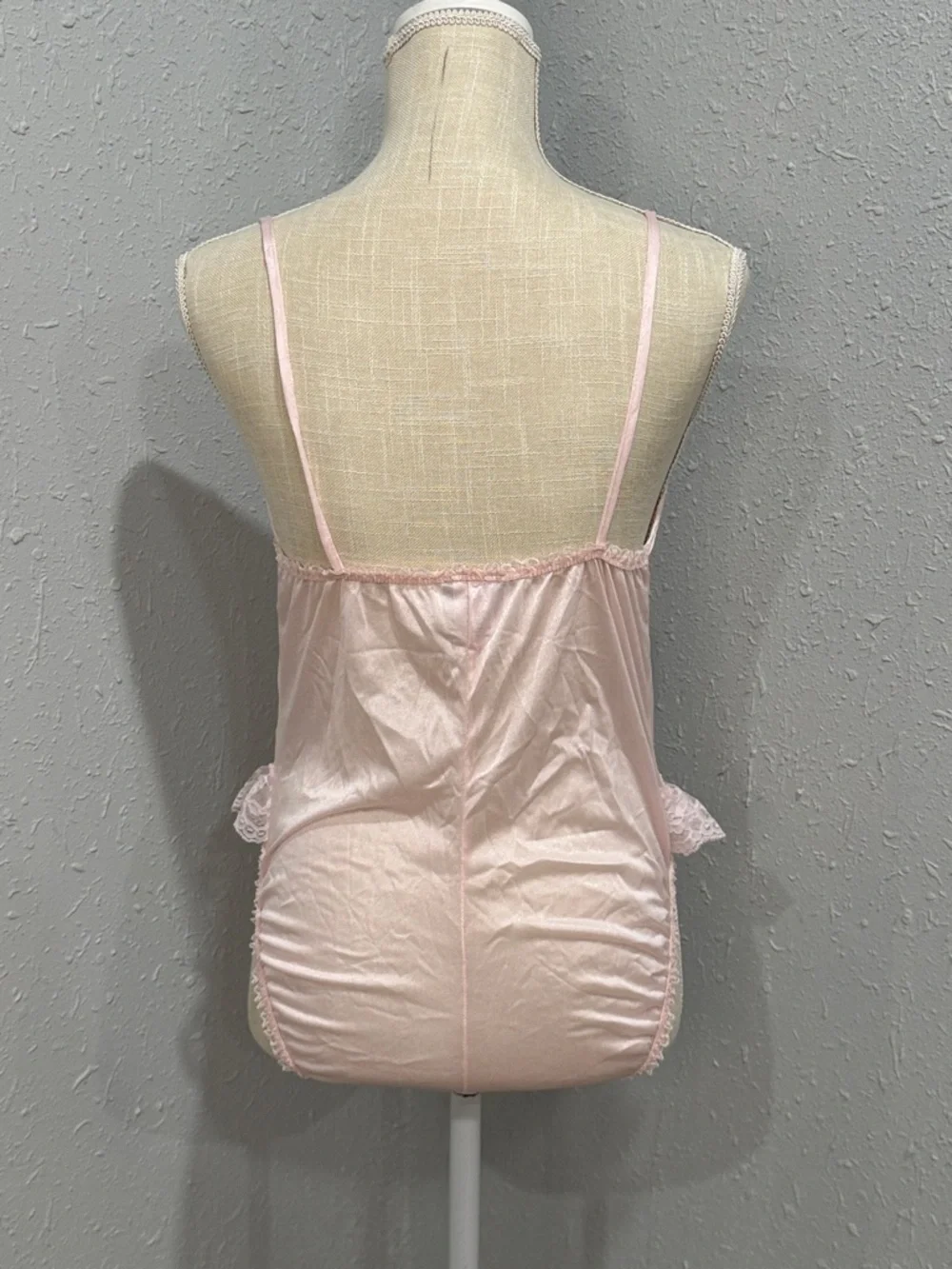 Vintage Soft Pink Lace Satin Teddy‎ Bodysuit Size Medium - Picture 3 of 6
